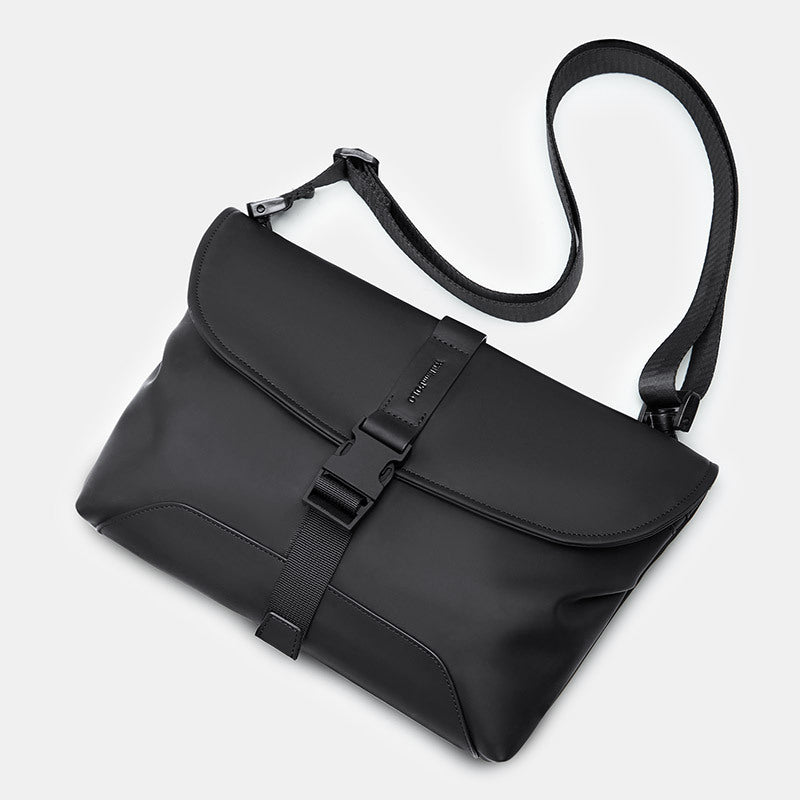 Emperor Paul Men's Shoulder Bag Business Casual Men's Crossbody Bag Versatile Anti-splashing Breast Bag Commuter Men's Bag