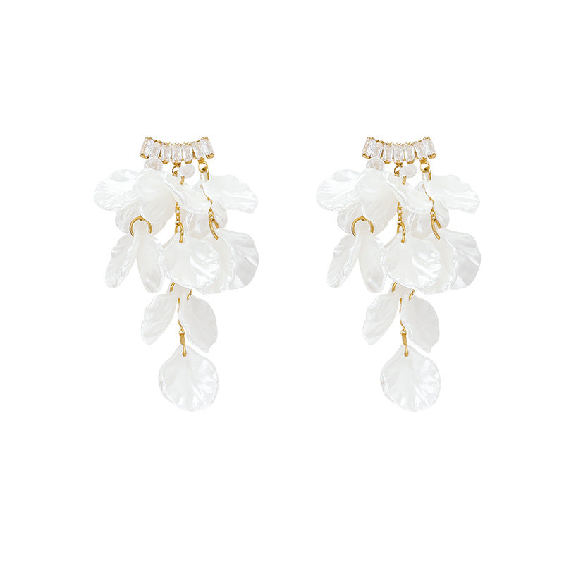 French chic seashell tassel earrings - exquisite, high-end, beachy vacation style studs - stunning statement earrings