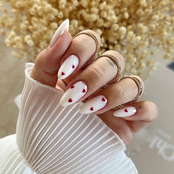 Yogurt white with burgundy love debris manicure Valentine's Day niche girl wearing nail red love fake nails
