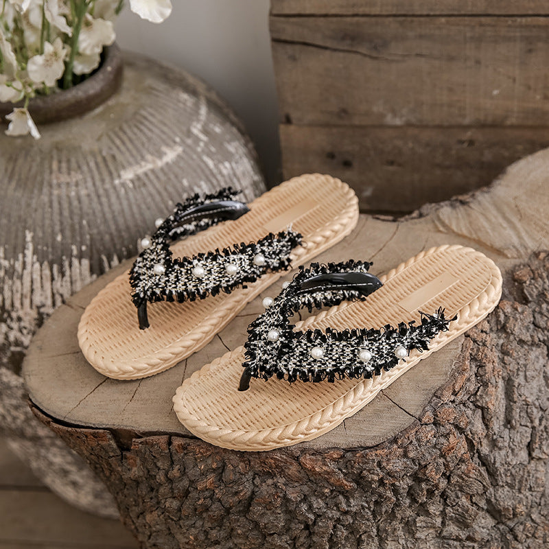 Casual vacation flip-flops for women, new summer outdoor wear, pearl tassel flat flip-flops, non-slip sandals for women