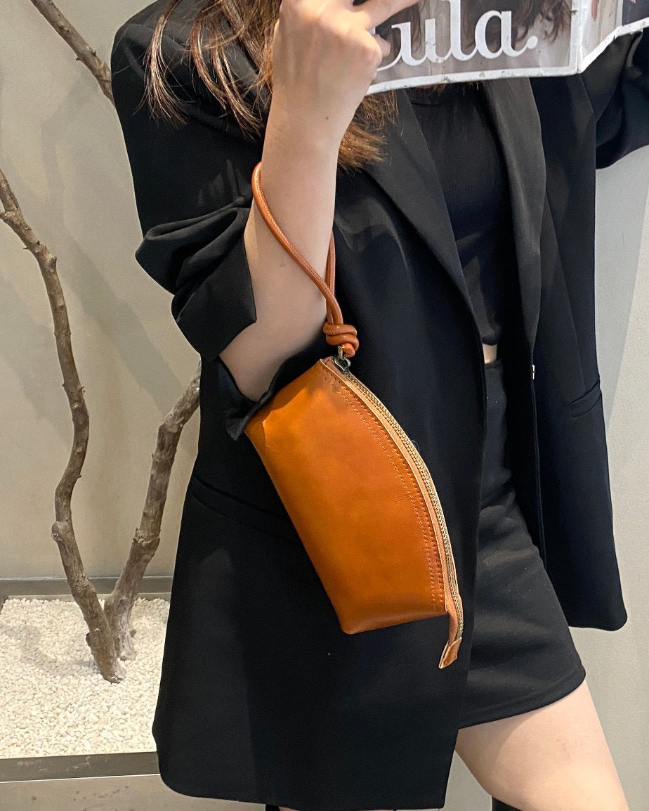 Retro first-layer cowhide women's bag women's bag fashion practical dumpling bag shell bag casualeasiest for match clutch bag
