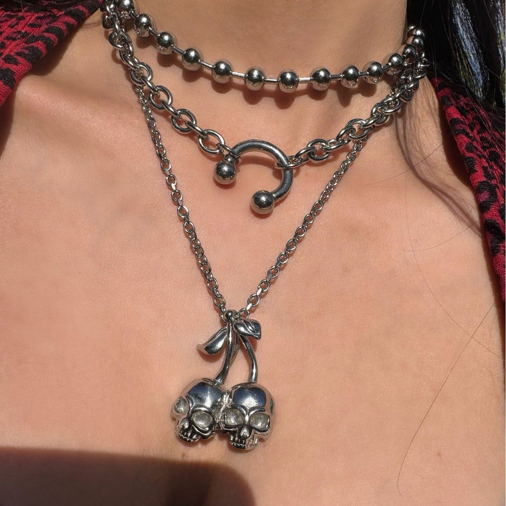 hot-selling stylish cherry skull necklace for women niche stylesense of design hip hop punk metal style multi-layer clavicle chain