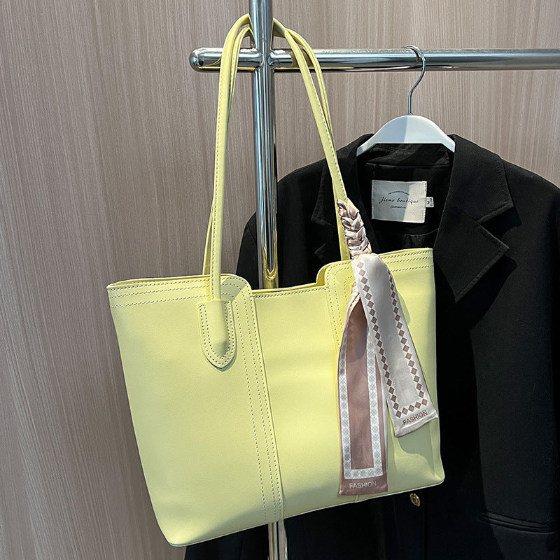 Bag women's large capacity 2025 new spring and summer versatile shoulder bag women's texture popular class commuter tote bag