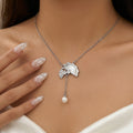 Fashionstylish micro-embedded fan pearl necklace for women casualaccessible luxuryeasiest for matchpopular popular niche clavicle chain jewelry