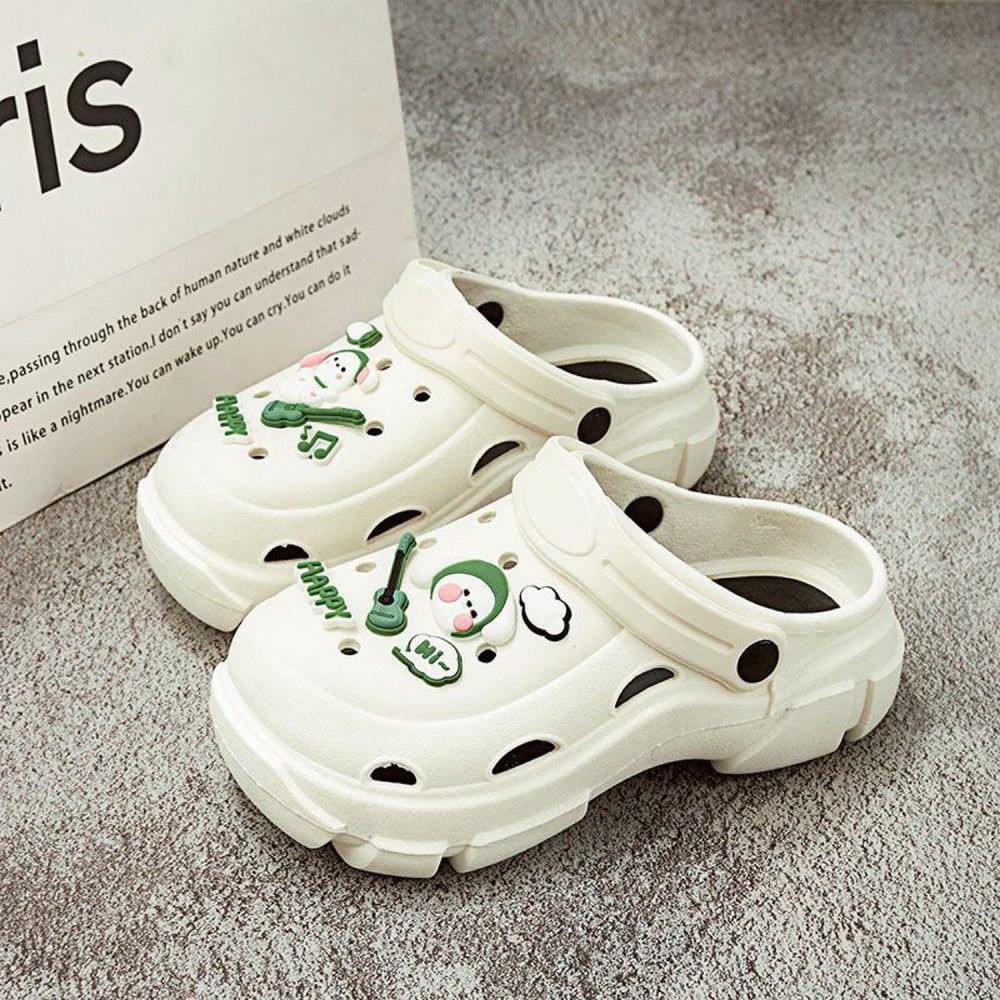 2026 cartoon thick sole crocs women's summer outwear new arrival indoor summer women's stomping on shit feeling non-slip sandals women's