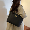 bag frenchfashion shoulder cross-body satchel women's bag 2025 winterbest selling wholesale large capacity gold classic