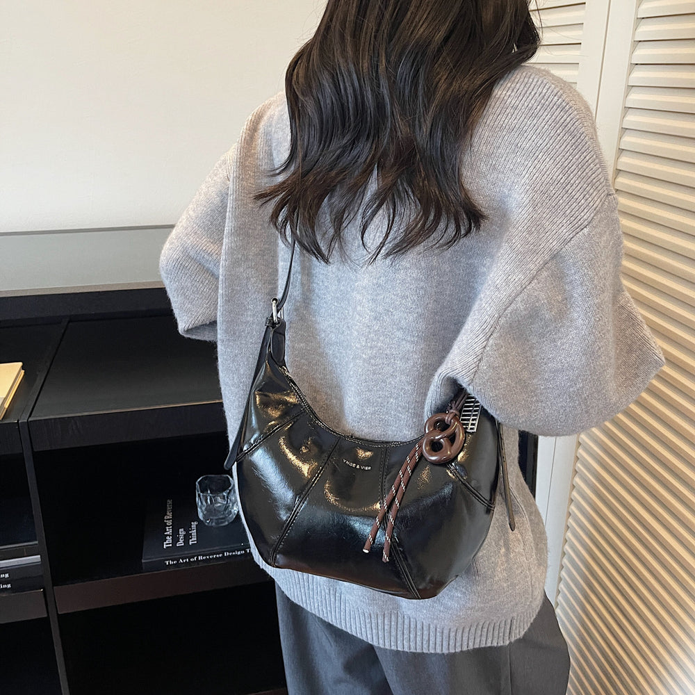 2025 new autumn/winter "maillard" style fashionable and versatile shoulder bag - commuter, niche design, crossbody bag, light luxury handbag