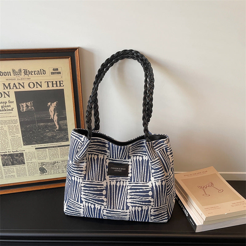 Trendy & unique designer handbag for women - 2026 new collection: large capacity, versatile shoulder bag & tote for work and everyday use