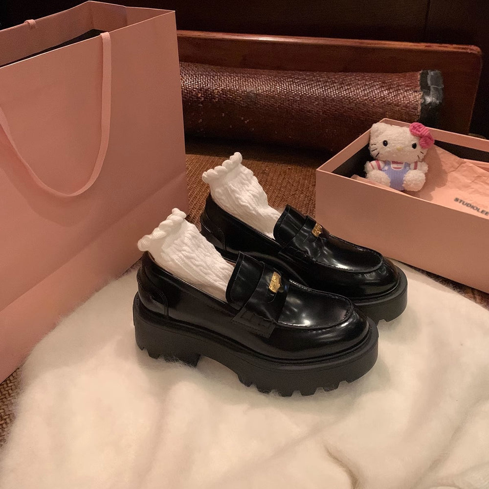 Grape mom's same style retro british style small gold coin single leather shoes thick heel thick sole round toe patent leather slip-on loafers