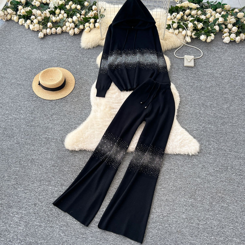 Relaxed and effortless style: women's fall/winter sweater set - premium hotfix rhinestone detail, oversized hooded knit top & casual wide-leg pants