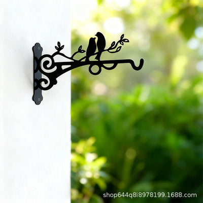 European-style wall-mounted iron flower basket, wall decor hanging basket, flower rack, hanging plant stand, living room balcony green plant ornament, black