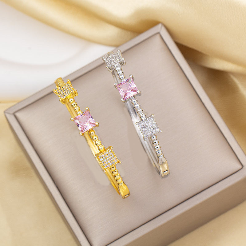 Braceletfashionbest selling gold-plated electroplating design bracelet accessible luxury style classy copper inlaid zircon accessible luxuryeasiest for match bracelet