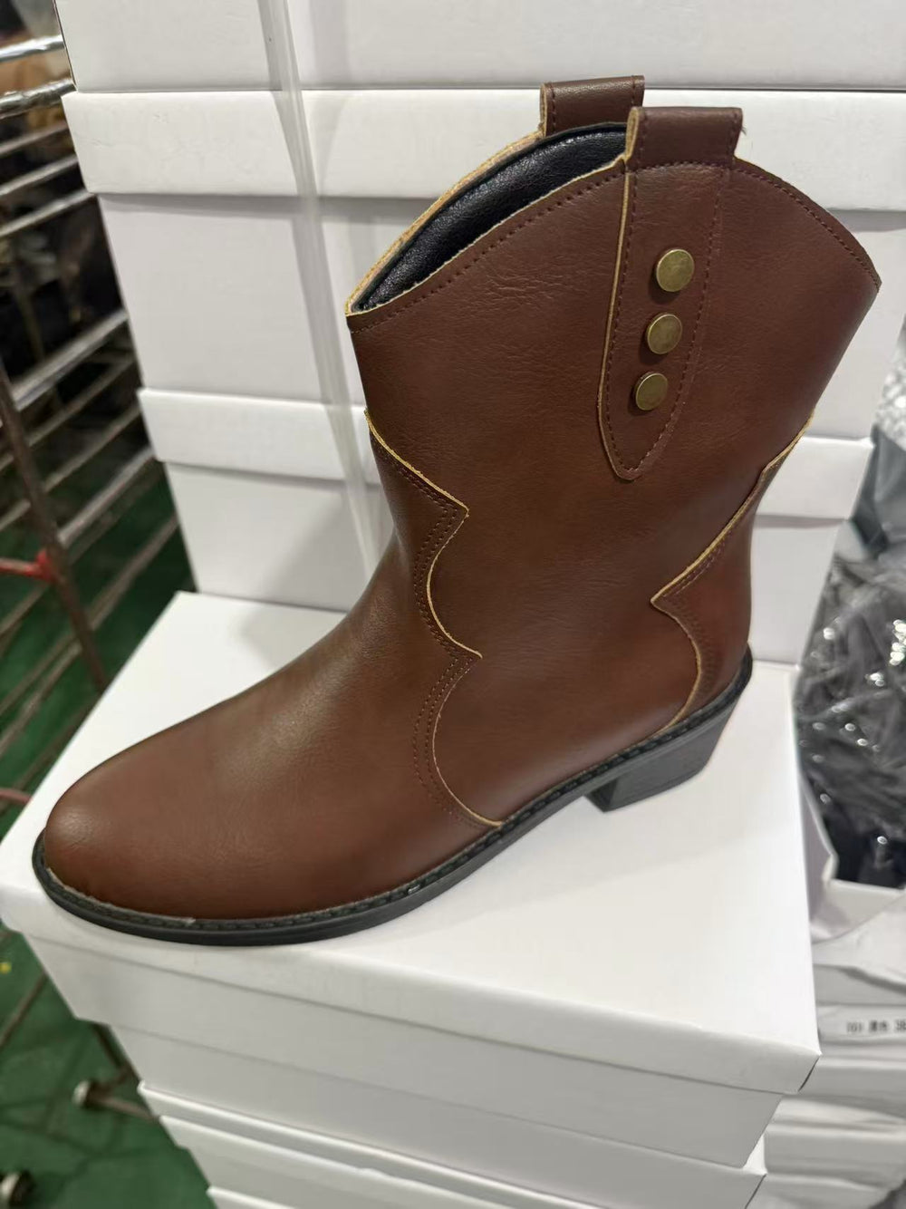 autum medium heel pointed toe thick sole short boots women's large size 40-43 foreign trade cross-border women's boots martin boots retro ankle