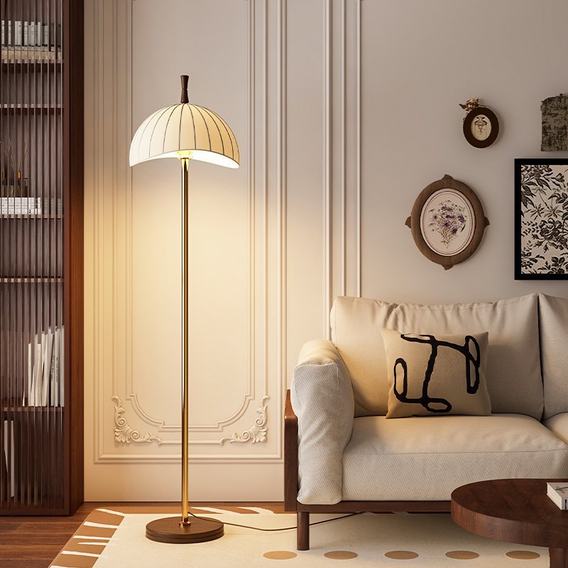 Vintage living room bedroom study ambient light solid wood walnut high-end French medieval wabi sandy wind floor lamp