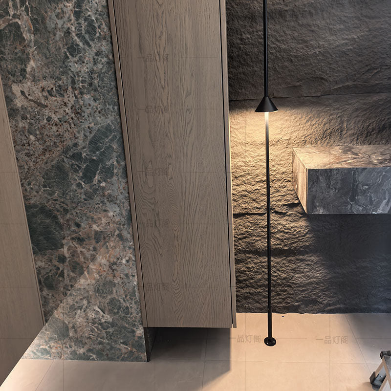 Entrance aisle corridor aisle overhead speaker floor lamp house living room background wall long pole hourglass floor lamp