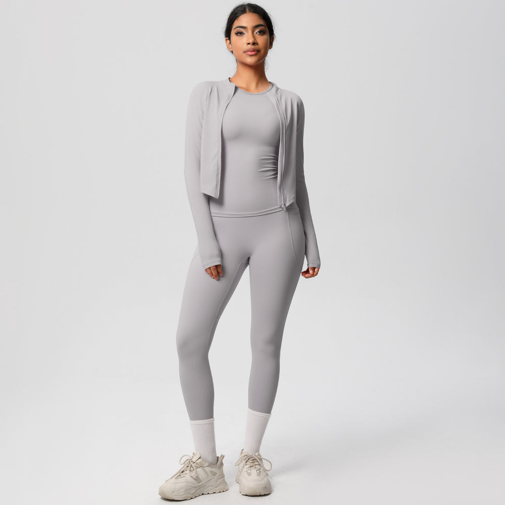 Solid color new outdoor casual quick-dry sports yoga outfit - tight-fitting, butt-lifting, pocketed shorts - fitness naked feel three-piece set
