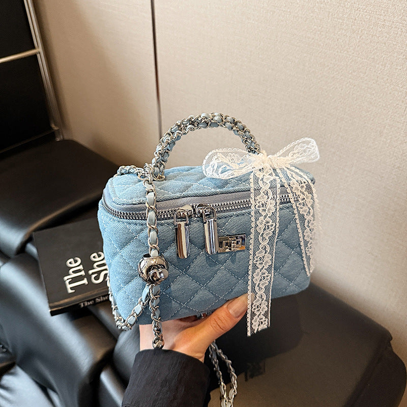 Live supply Factory direct sales Fashion fresh diamond chain Versatile Internet celebrity explosion Shoulder crossbody women's box bag