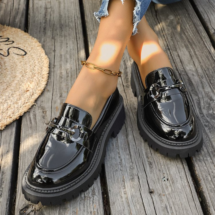 autumn new arrival: plus-size chunky sole loafers for cross-border e-commerce. sizes 35-43 available. wholesale options available. dropshipping to  and