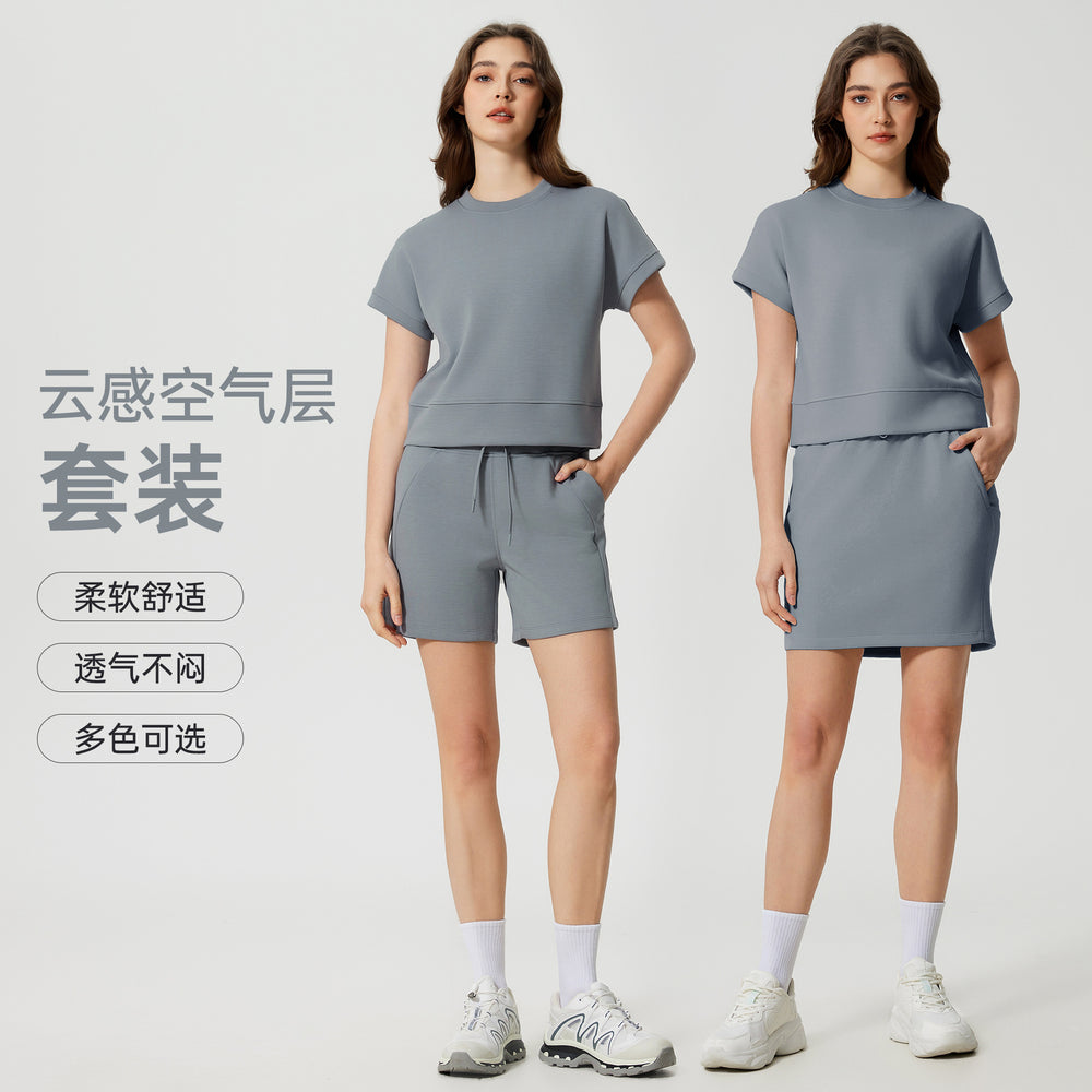 Women's casual activewear set: loose-fit breathable short-sleeve t-shirt & air layer shorts - perfect for yoga & workout