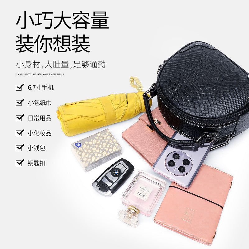 Crocodile pattern cowhide messenger bag women's 2025 new large-capacity leather shell bag new arrival casual shoulder bag small
