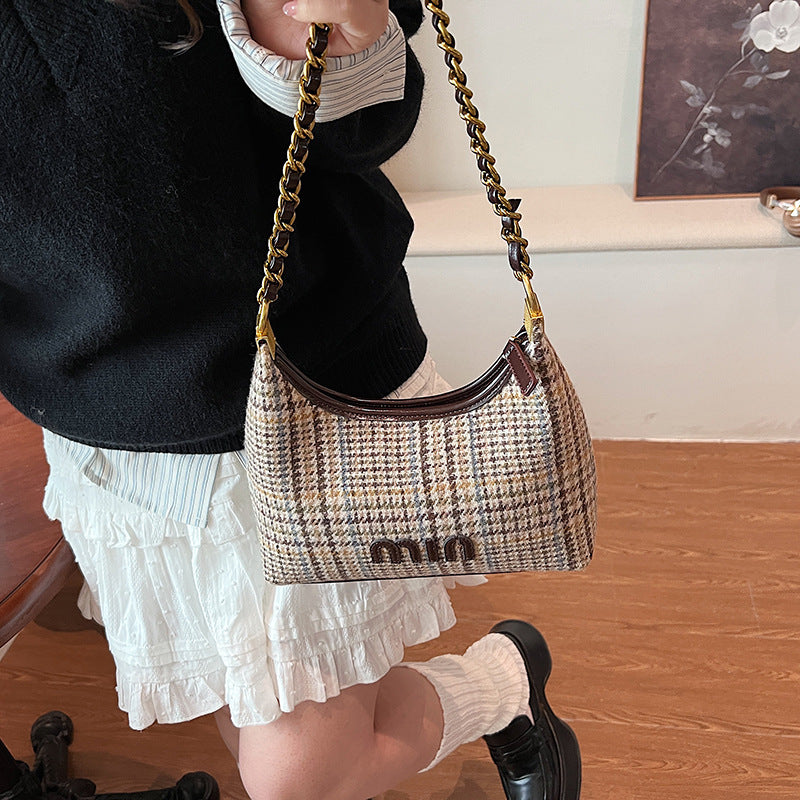 Underarm contrast color casual small square bag women's 2025 spring new korean style retro fashion large capacity commuter shoulder bag