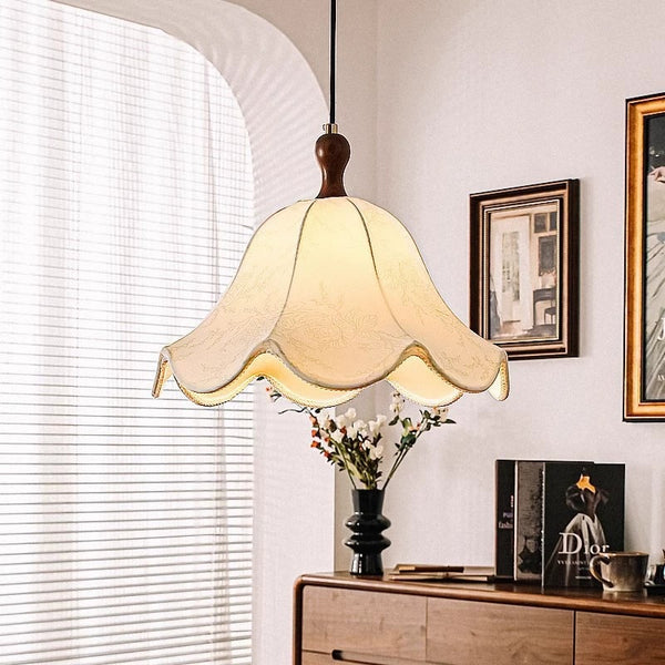 French cream wind chandelier medieval pattern fabric restaurant bar light bedroom study cloakroom retro chandelier