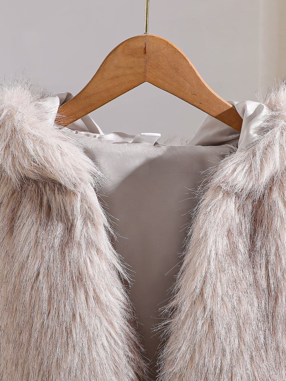 cross-border e-commerce hot seller: faux fur fashion warm hooded jacket