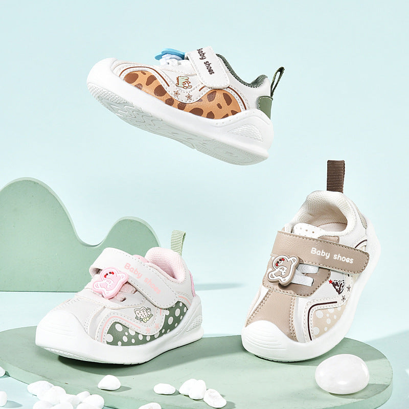 Kids' athletic shoes: new  styles for boys and girls - spring/autumn collection - functional shoes for toddlers and first walkers