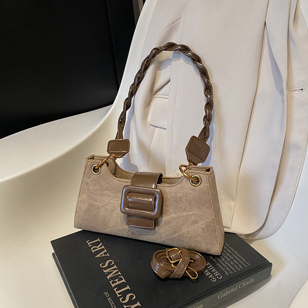 Premium sense of foreign style niche design bag women's 2025 new trendy ins shoulder messenger bag fashionable underarm bag