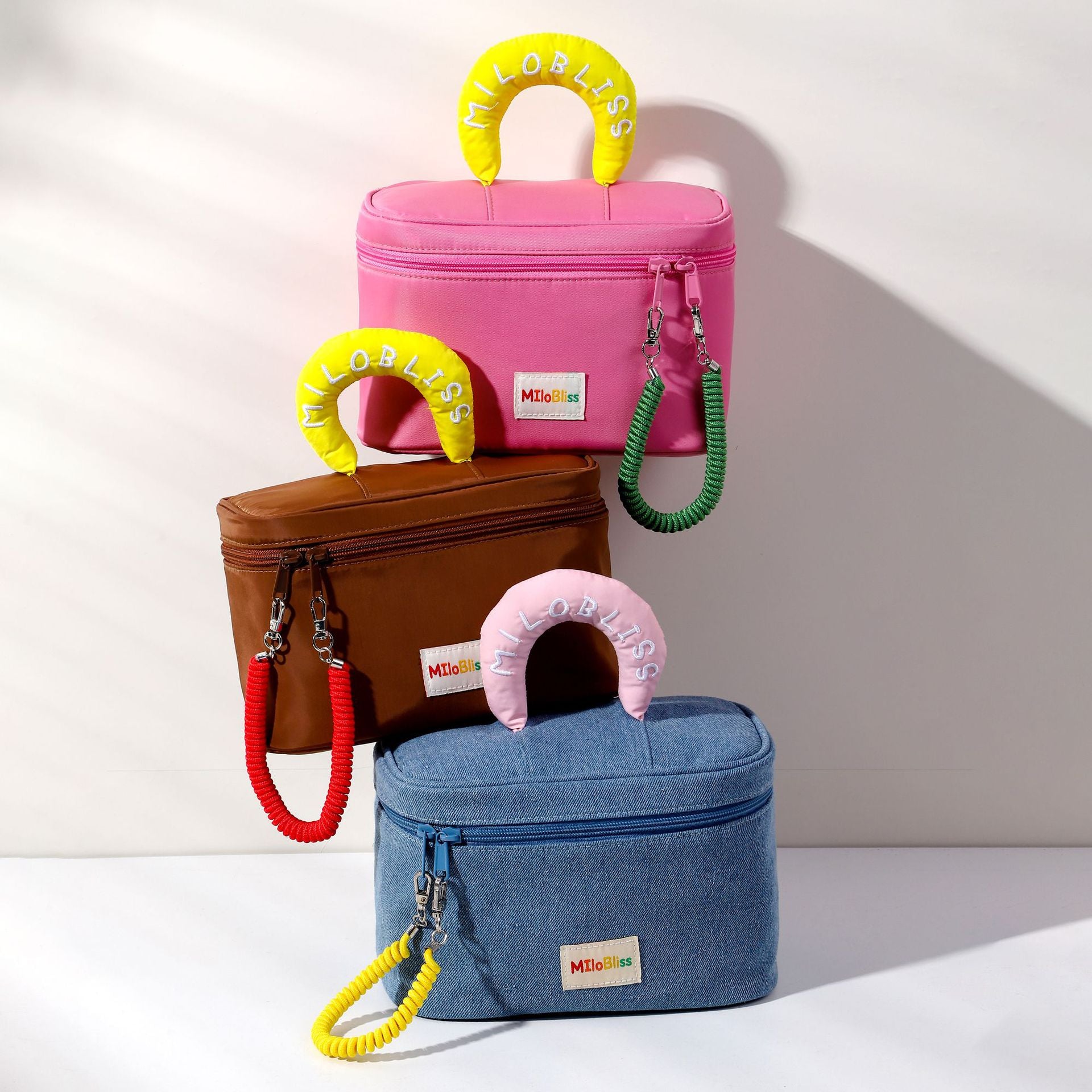 Xiaohongshu popular cosmetic bag large capacity cute contrasting color portable waterproof toilet bag women's skin care product storage bag