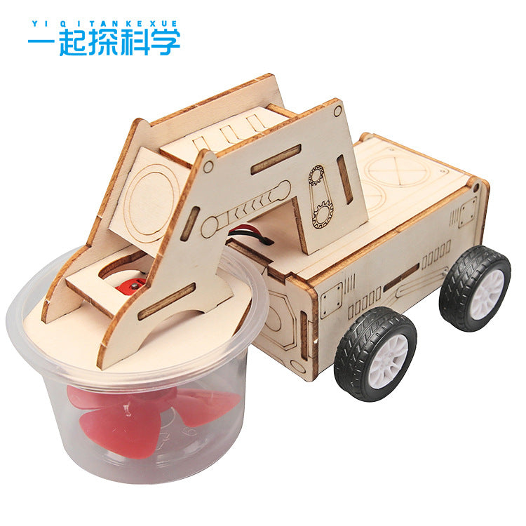 Mars cleaning sweeper garbage vacuum cleaner creative handmade in primary and secondary schools, wooden DIY small production science teaching aids