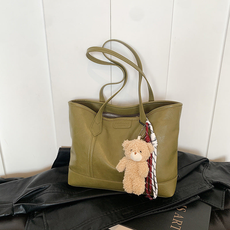 Retro large-capacity bag women's 2025 winter new shoulder bag fashionable foreign style fashionable commuter tote bag