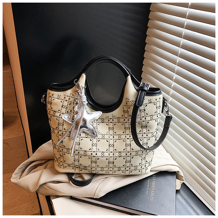French underarm bag, high-end portable tote bag, commuter high-end sense, large-capacity women's versatile shoulder messenger bag bag