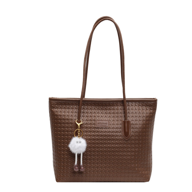 Vintage chic woven women's bag - large capacity, versatile, trendy tote - new spring/summer commute shoulder bag for women