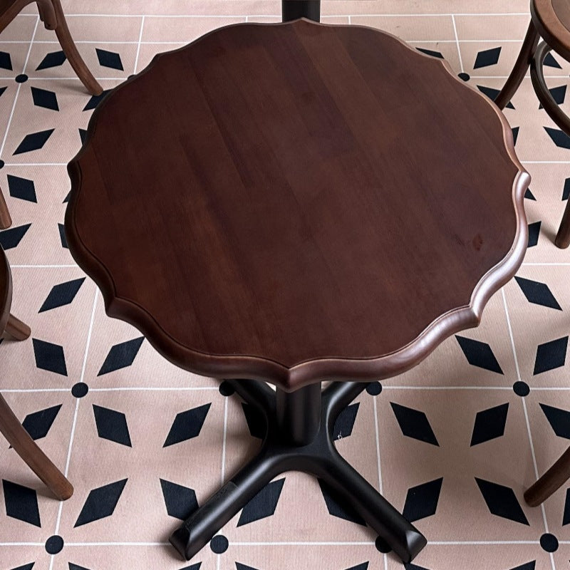 American retro solid wood square table and chair set - ideal for cafes, bubble tea shops, dessert parlors, western restaurants, and cocktail bars - commercial grade table