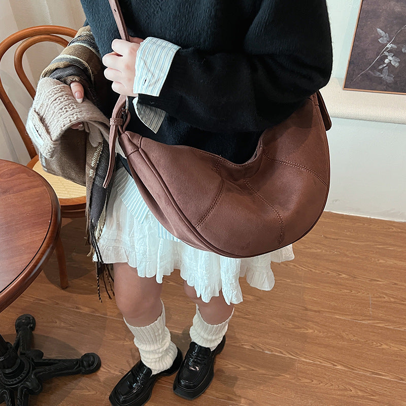 Cross-border large-capacity bag women's 2025 new fashion and simple shoulder messenger women's bag commuter casual dumpling bag
