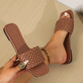Women's flat sandals for export -  summer new collection: woven square toe, minimalist and stylish beach slides