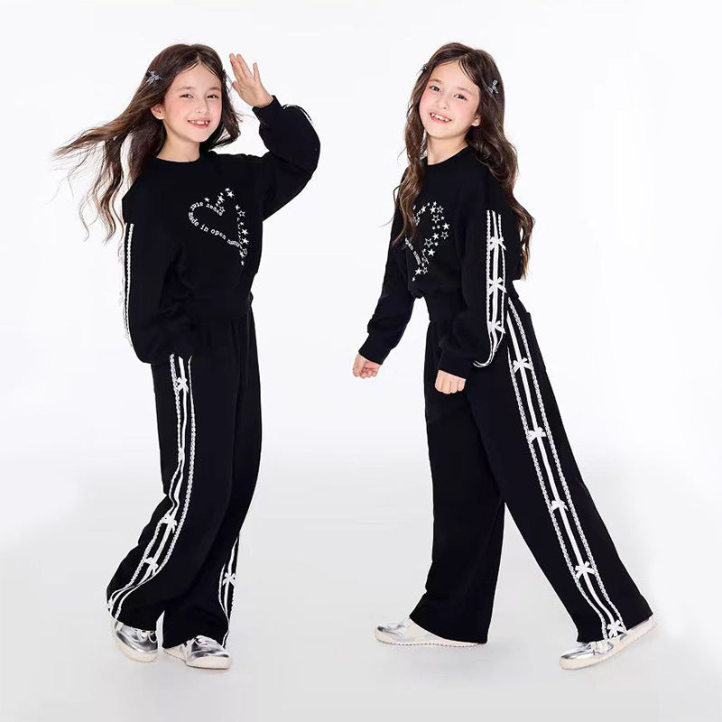 new spring/autumn girls' casual outfit: stylish heart print crewneck sweatshirt & letter print two-piece set