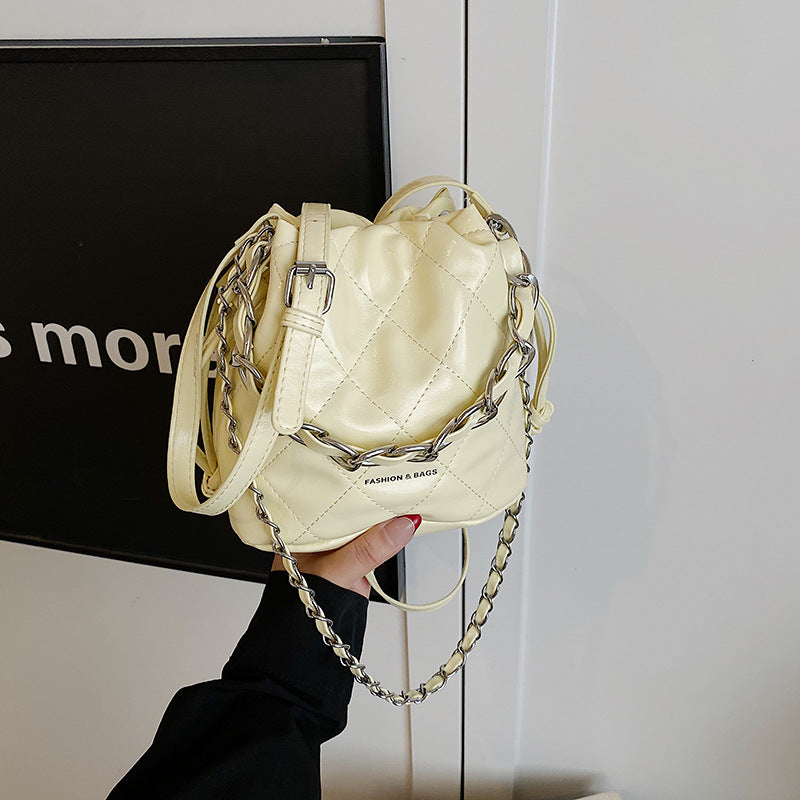 Foreign trade rhombus chain bag women's 2025 new fashion niche summer messenger bag this year popular bucket bag