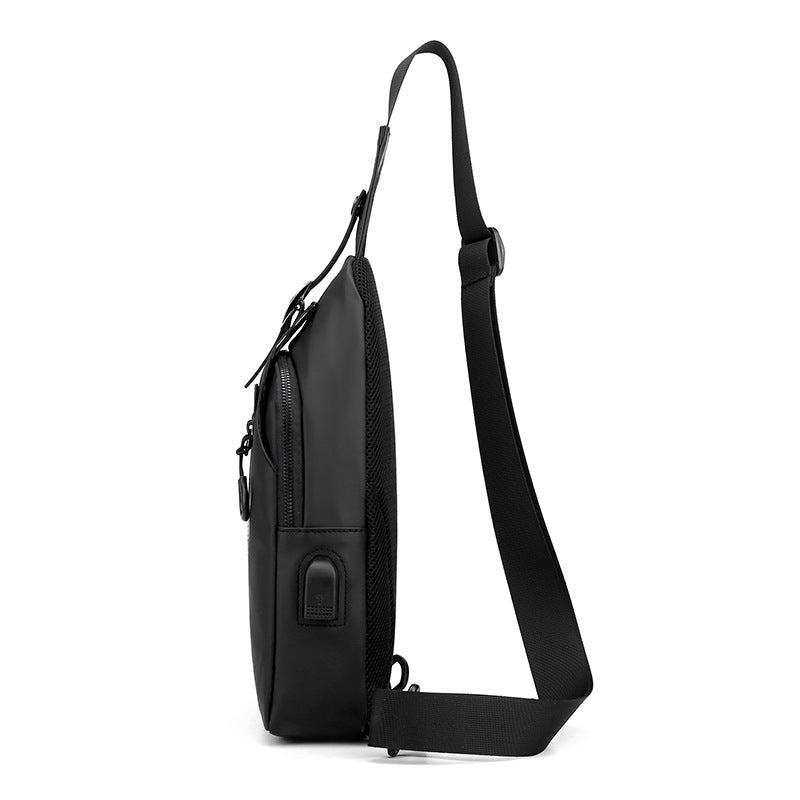 Cross-border new men's outdoor breast bag European and American trend usb breast bag sports anti-splashing messenger bag business backpack
