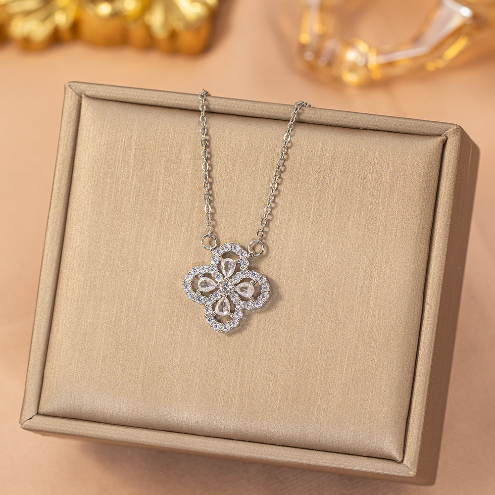 【titanium steel】trendy bestseller copper inlaid zircon full diamond four-leaf clover necklace for women, lightweight luxury, non-fading, high-end clavicle chain