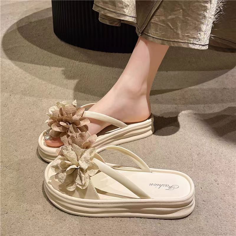 New fairy flower slippers platform soft sole 2025 one-strap summer new women's summer versatile beach slippers