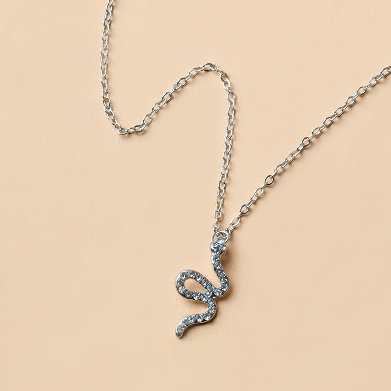 Snake necklace women's niche design clavicle chain accessible luxury necklace insfashioneasiest for match ring necklace suit accessories