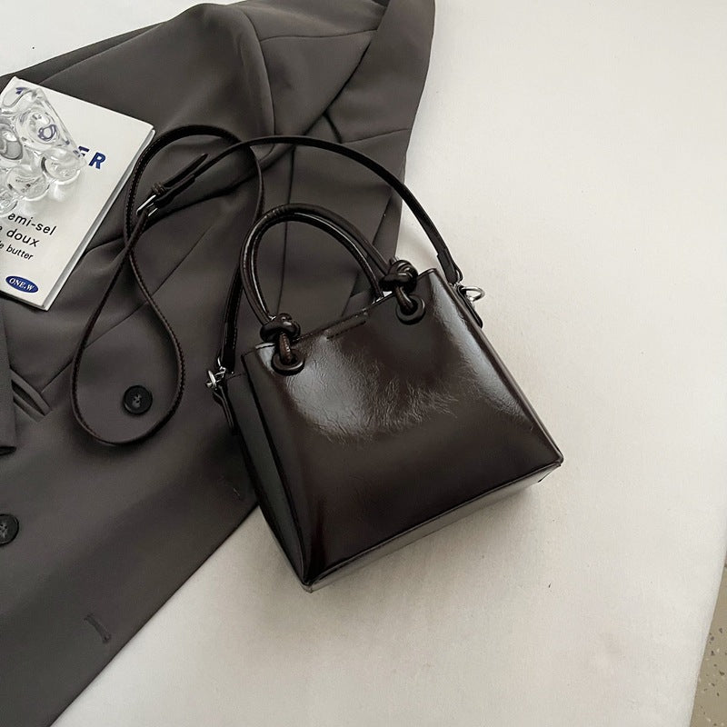 Retro portable vegetable basket bag women's autumn and winter 2025 new trendy fashion Korean small tote bag versatile messenger bag