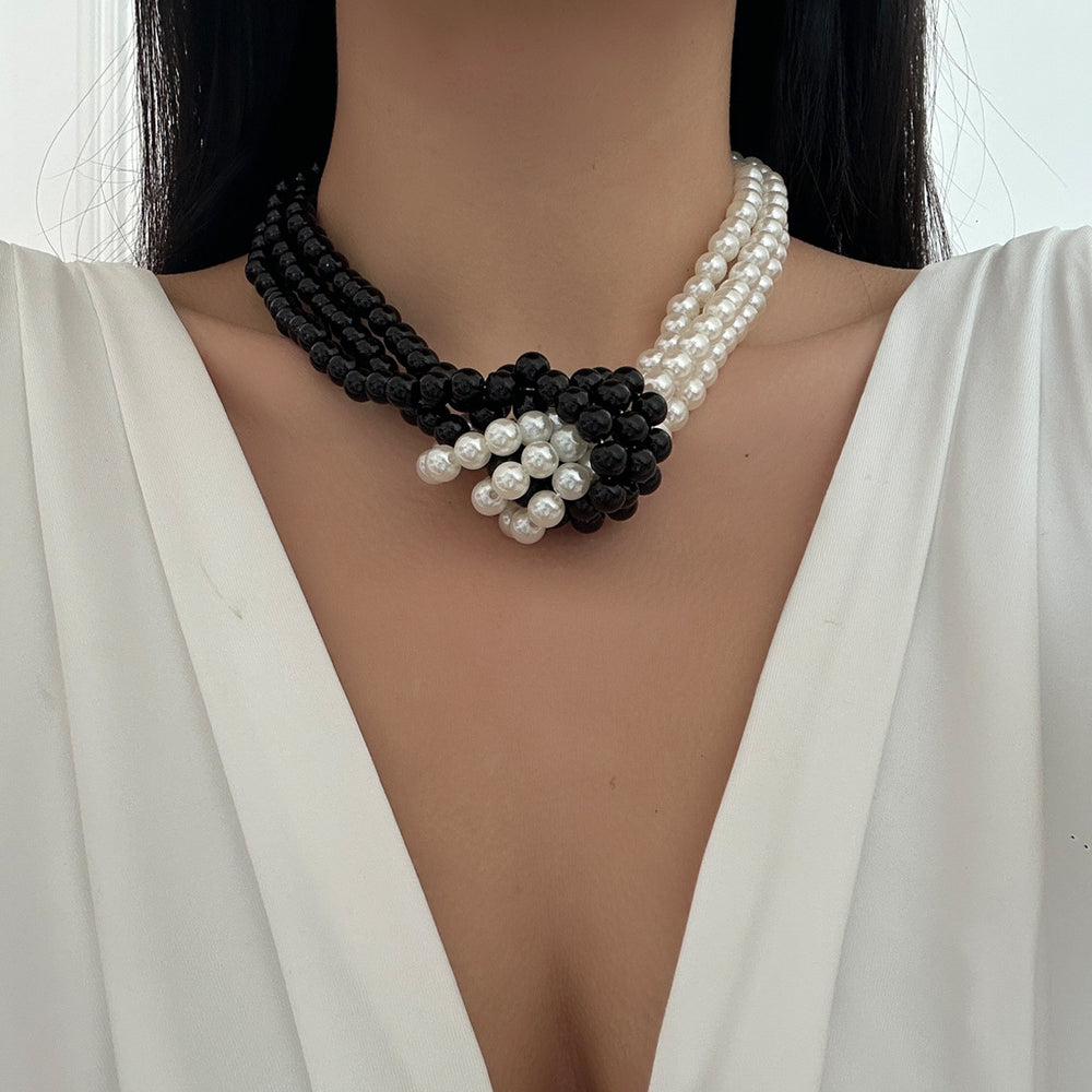 Multi-layered imitation pearl necklace wholesale, european and american fashion, artistic retro black and white color block jewelry, high-end women's choker