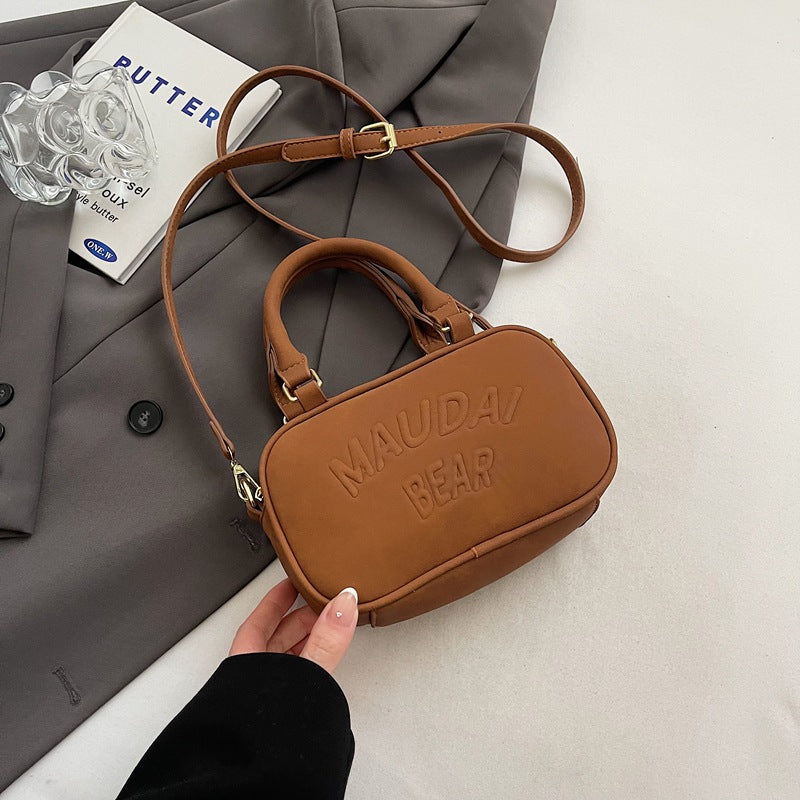 Bowling bag 2025 new women's bag fashion versatile portable personalized box bag cosmetic bag versatile shoulder bag