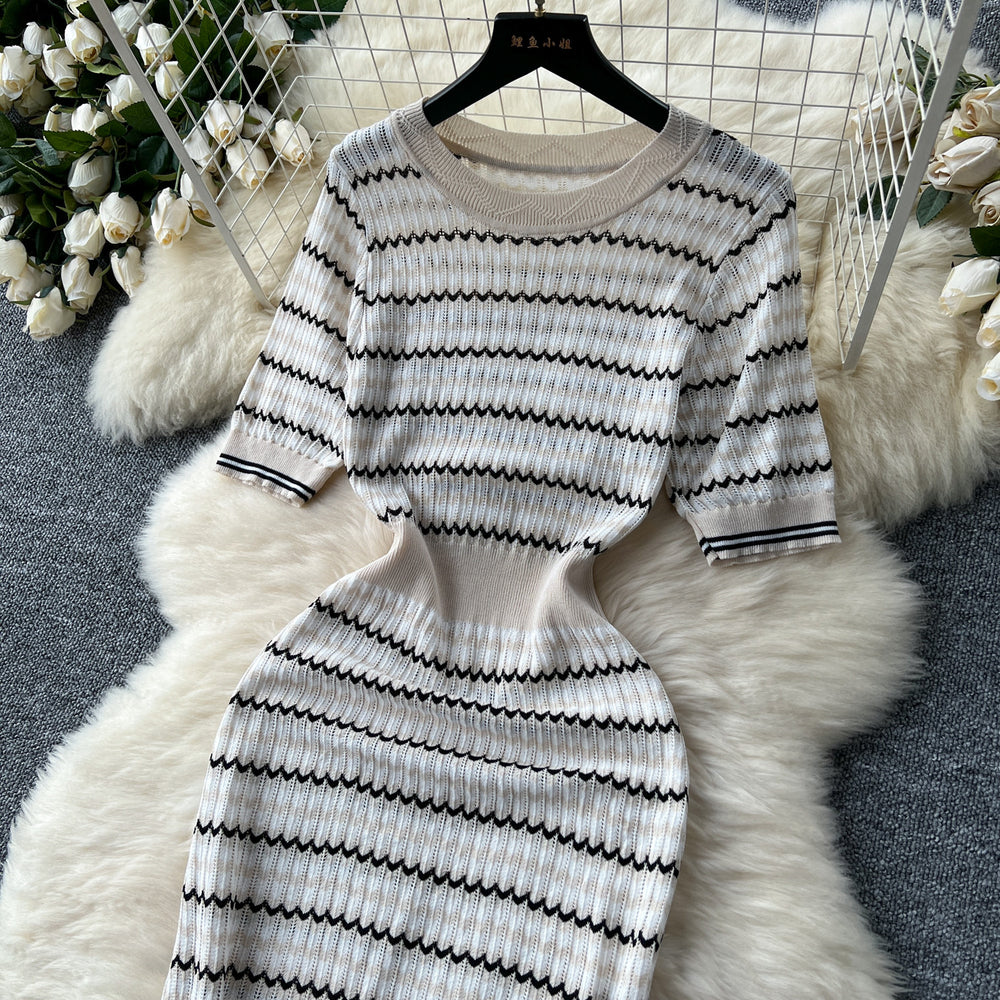 Summernew arrivalniche styleretrocontrast colorstripesknittingdressfemale socialite silmslimming lookround neck short-sleeved long skirt
