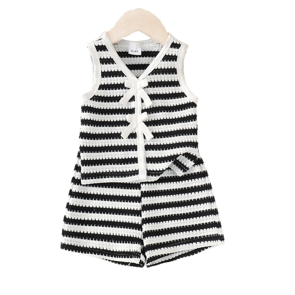 Girls' striped knit two-piece set: v-neck sleeveless tank top and loose-fit shorts - summer casual outfit
