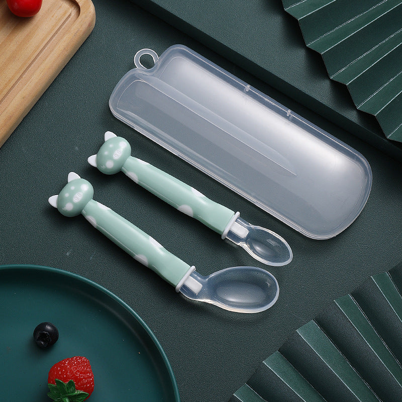 Baby cartoon spoon set, silicone soft head spoon, elbow spoon combination, baby silicone tableware pp box.