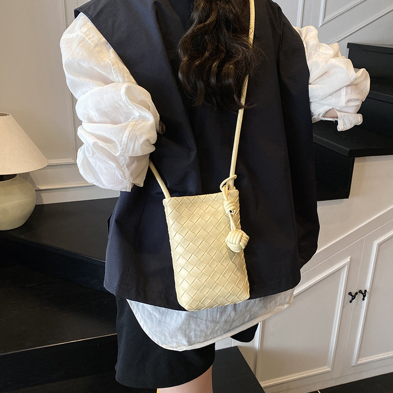 Small bag for  mobile phones Women's Summer 2025 new simple and versatile messenger bag Korean version of popular mobile phone bag